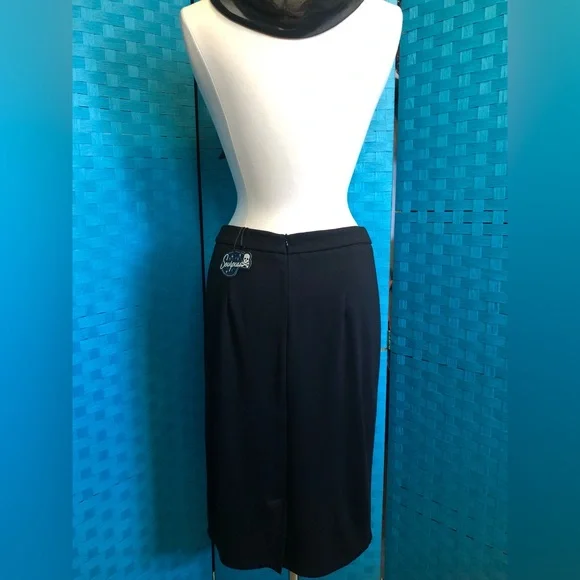☠️ 🖤Sourpuss Essentials Pencil Skirt Black
New With tags - Picture 7 of 10